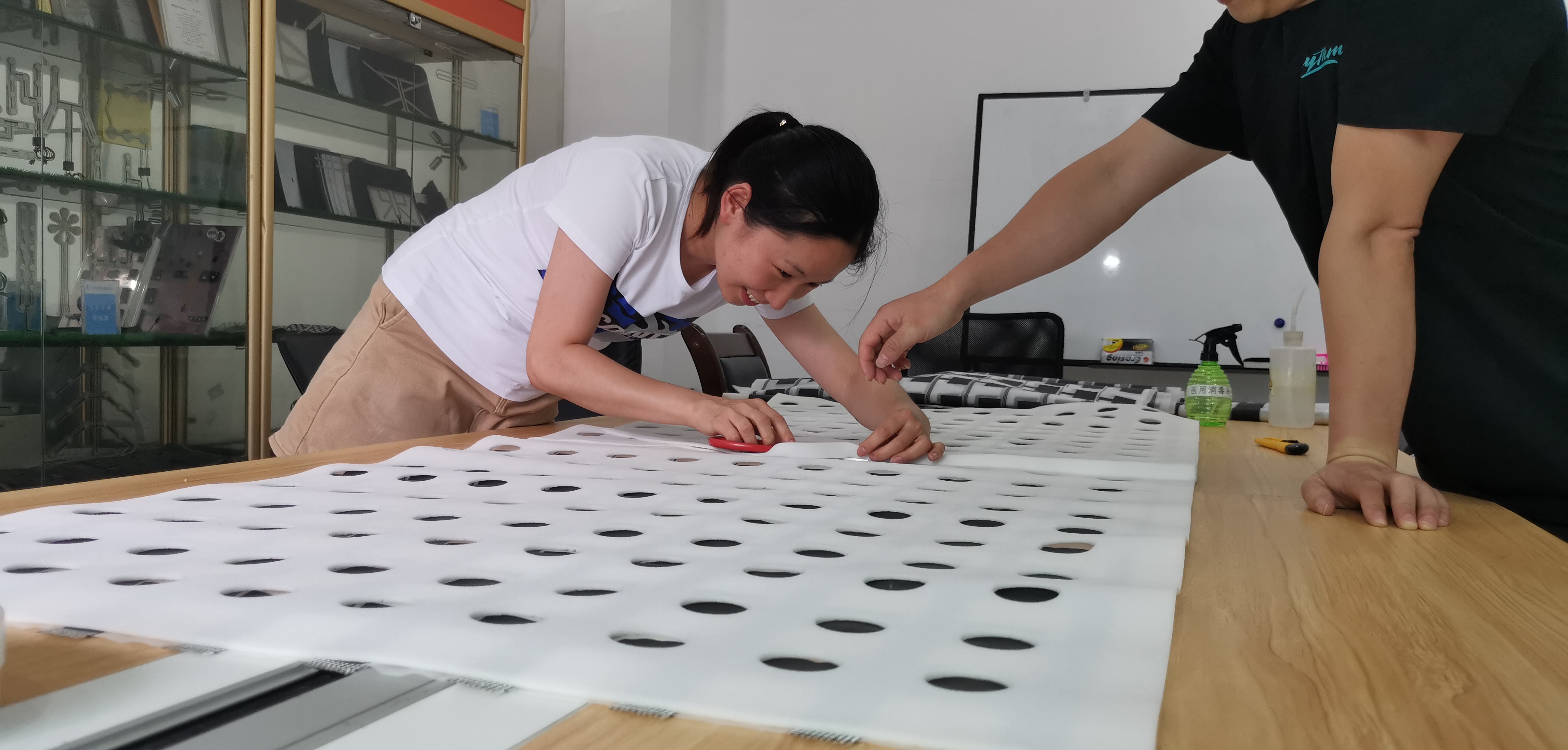 加大尺寸款薄膜印刷傳感器柔性導電線路